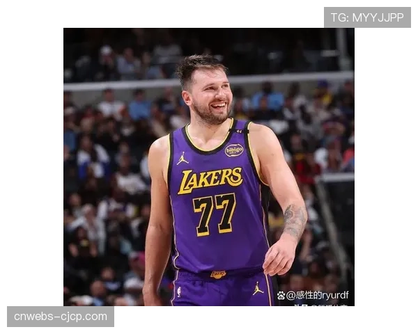 深度报道：深度复盘独行侠战术：东契奇与欧文如何破解联盟第一防守